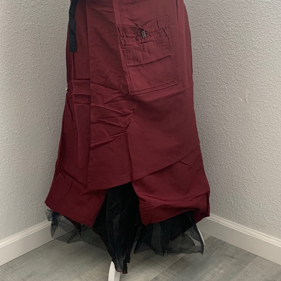 NWT Surrealist beautiful layered long skirt in plum - Picture 2 of 12